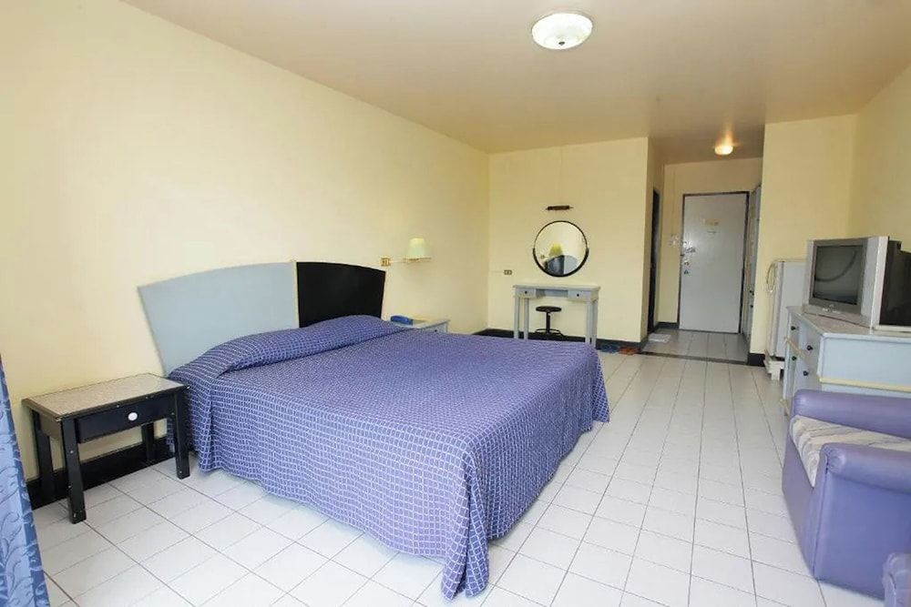 Pin Hotel Standard Double Room 4