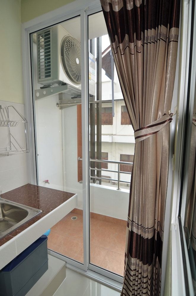 The Best Place Twin Room 7