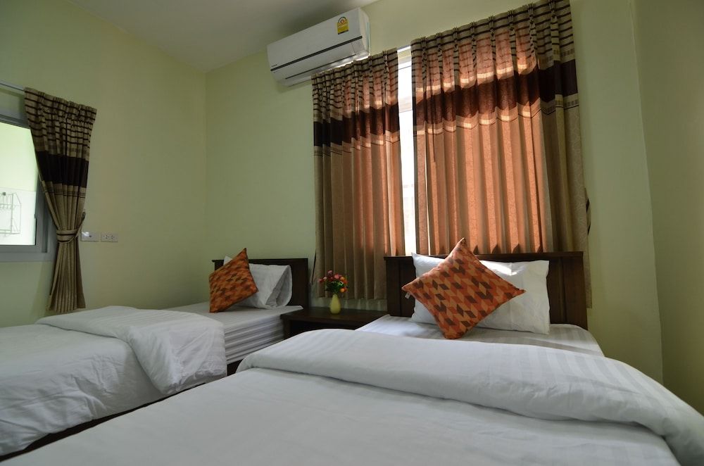 The Best Place Twin Room 2