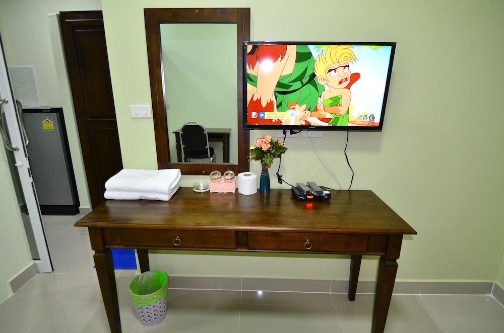 The Best Place Studio 13