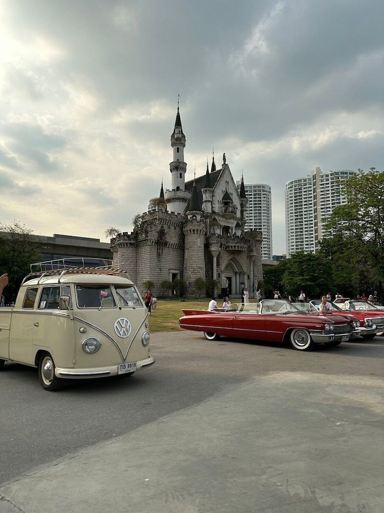 undefined Pannapat Place 2