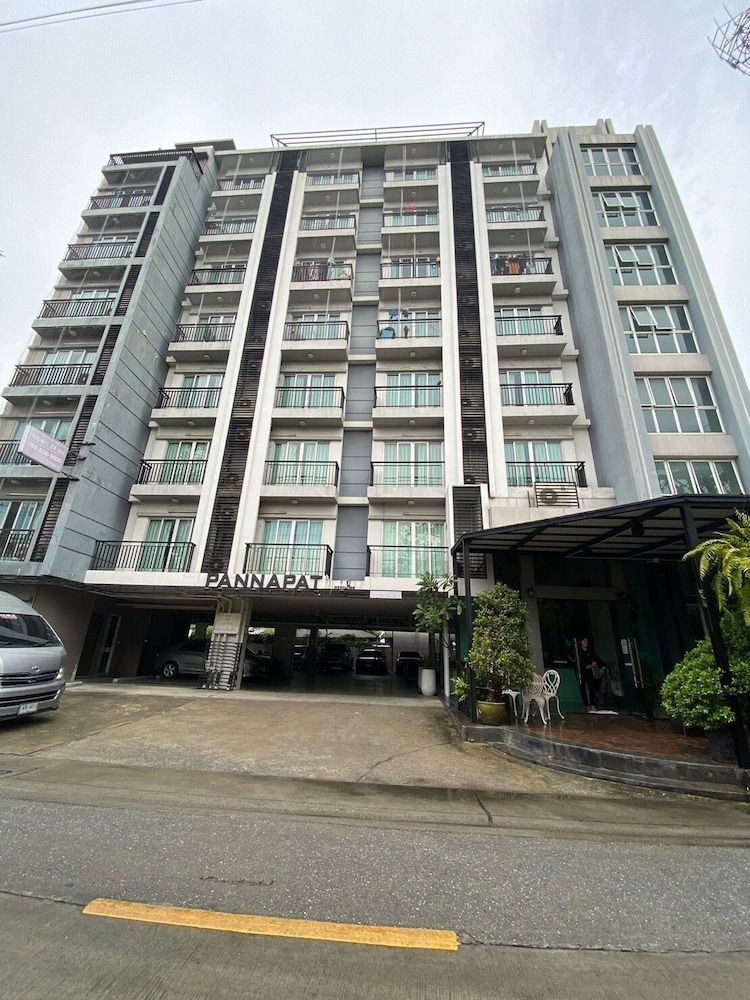 undefined Pannapat Place 3