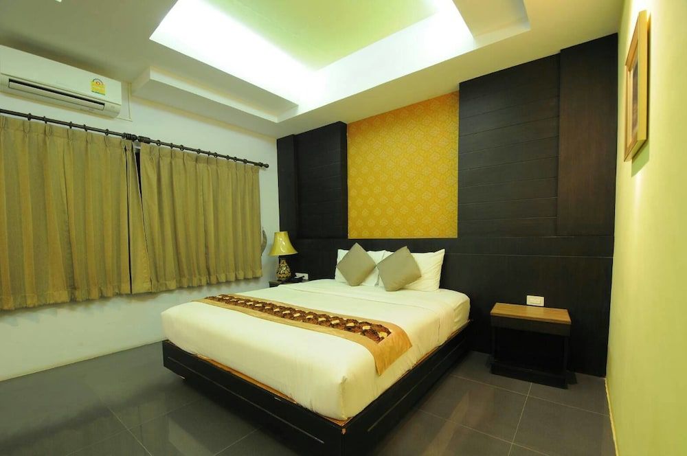 P1 House Deluxe Room 3