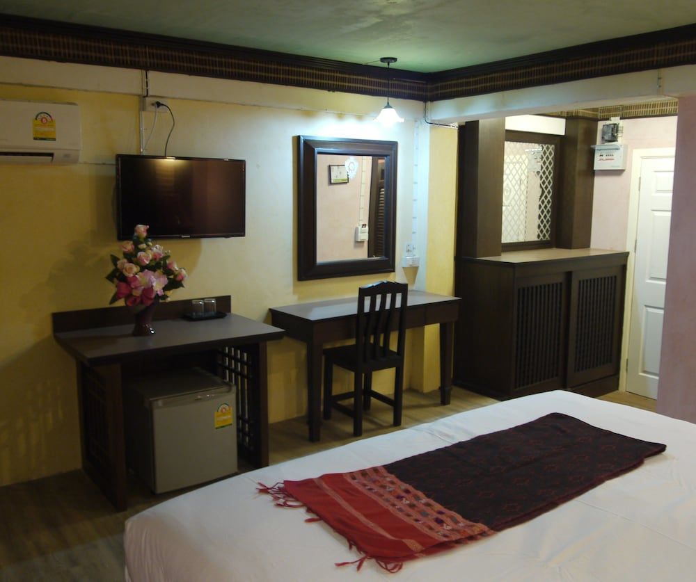 P1 House Standard Double Room 9