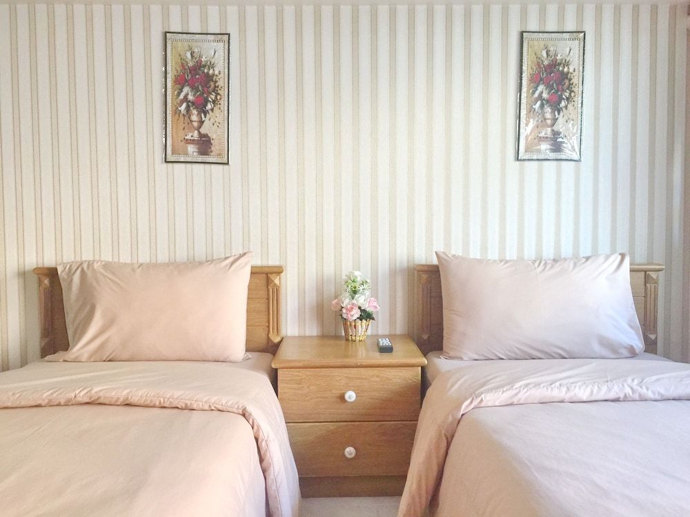 Jang Sripoom House Standard Room 5