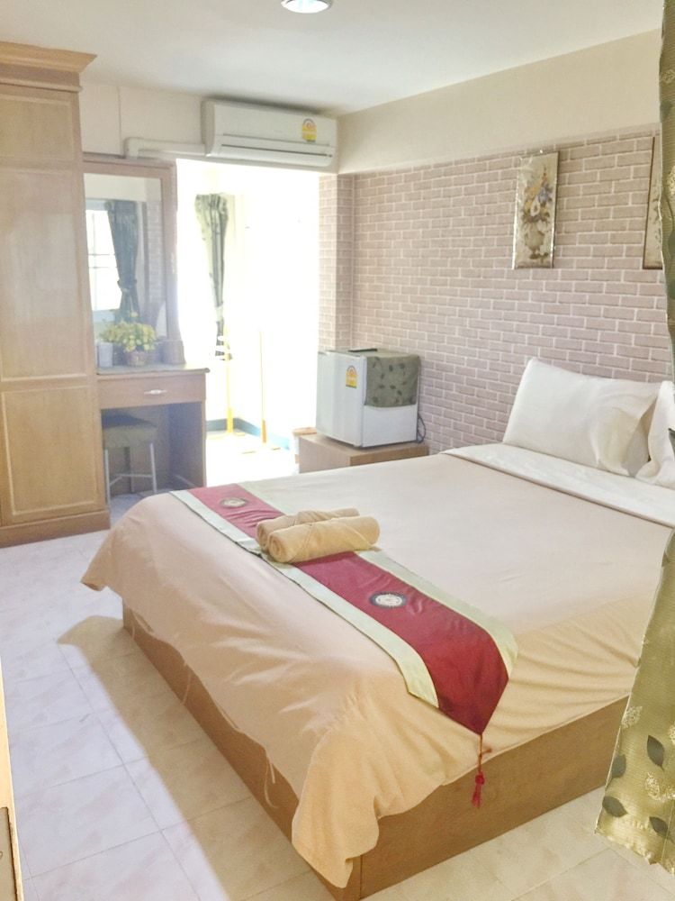 Jang Sripoom House Standard Room 7