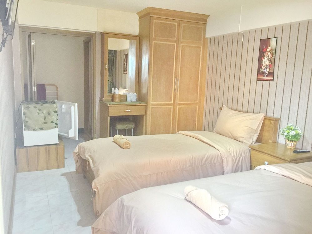 Jang Sripoom House Standard Room 6