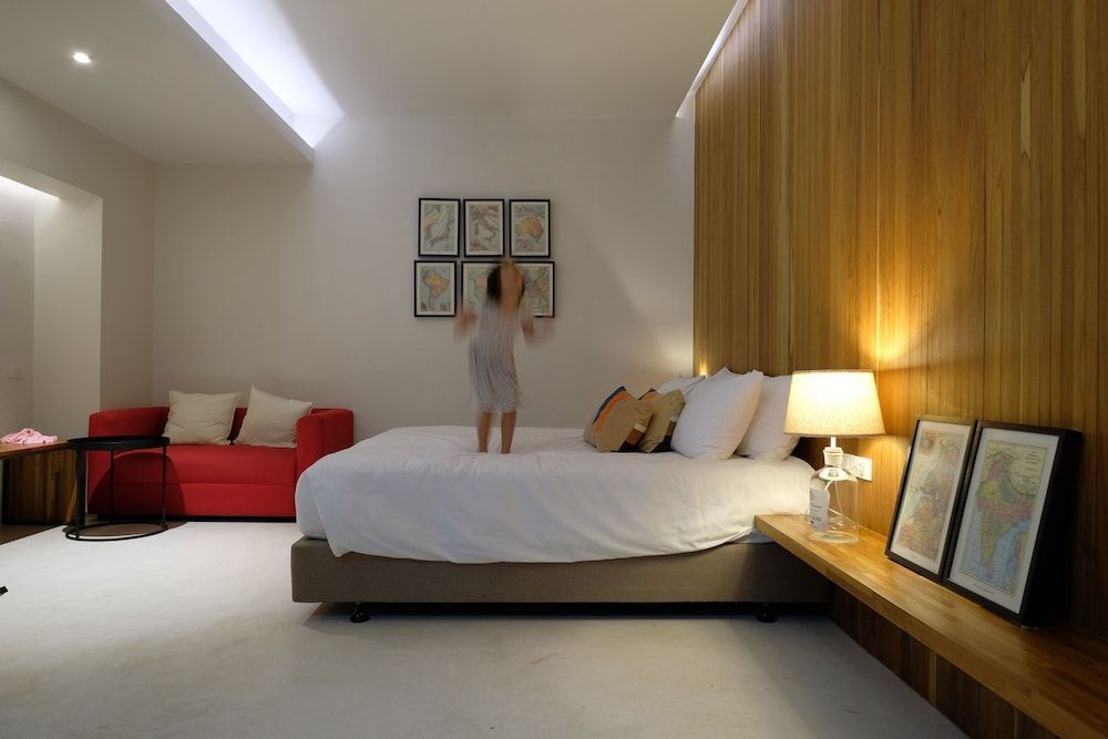 Garden Suit Room E