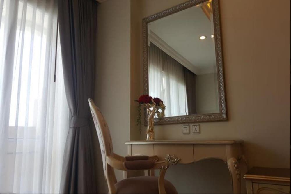 undefined LK Noble Suite 9