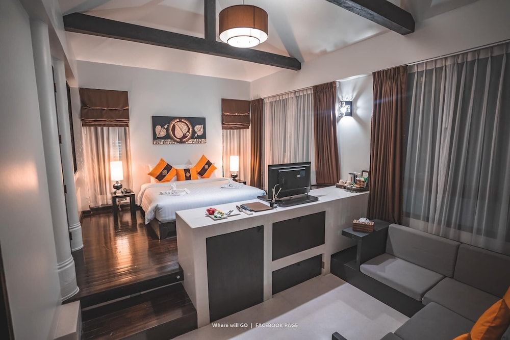 Numsai Khaosuay Resort Deluxe Room 2