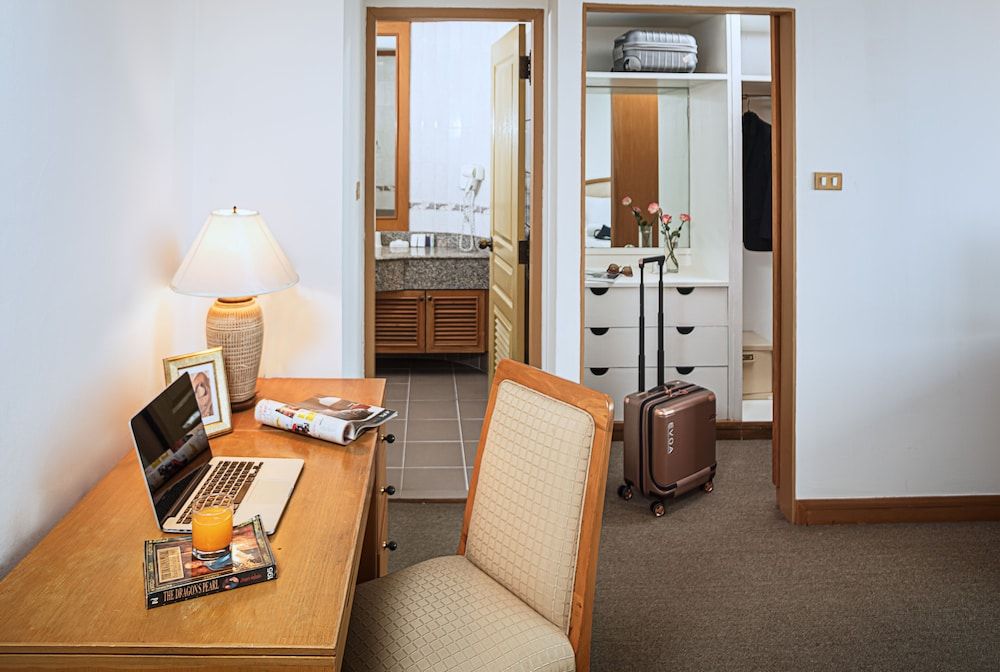 Riverine Place Hotel and Residence Deluxe Room, 3 Bedrooms 5