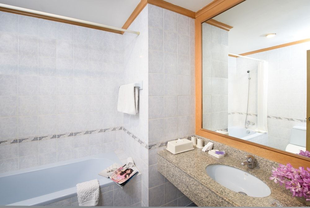 Riverine Place Hotel and Residence Deluxe Room, 3 Bedrooms 4