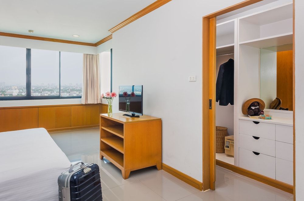 Riverine Place Hotel and Residence Studio 4