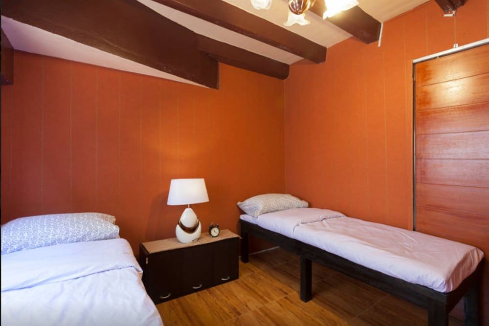 Buri Hotel and Hostel Twin Room 4