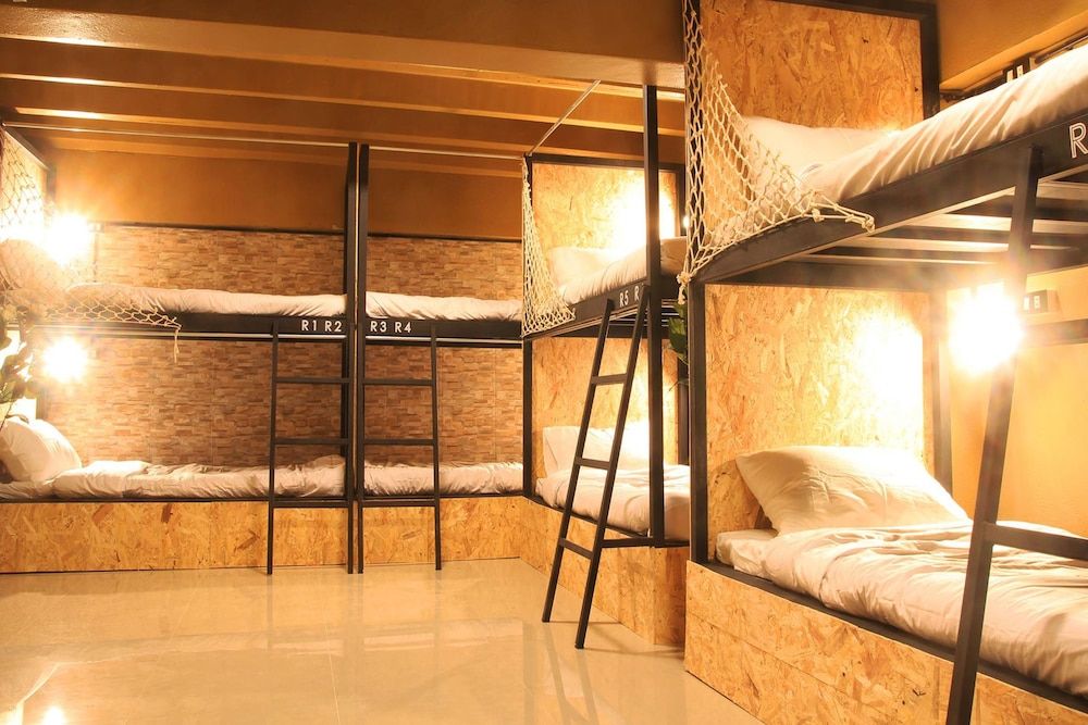 Buri Hotel and Hostel Mixed Dorm 3