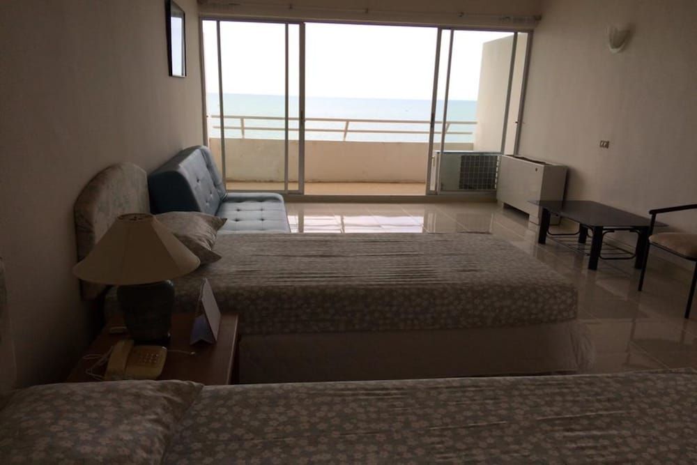 Milford Paradise - No.200 Basic Studio 2