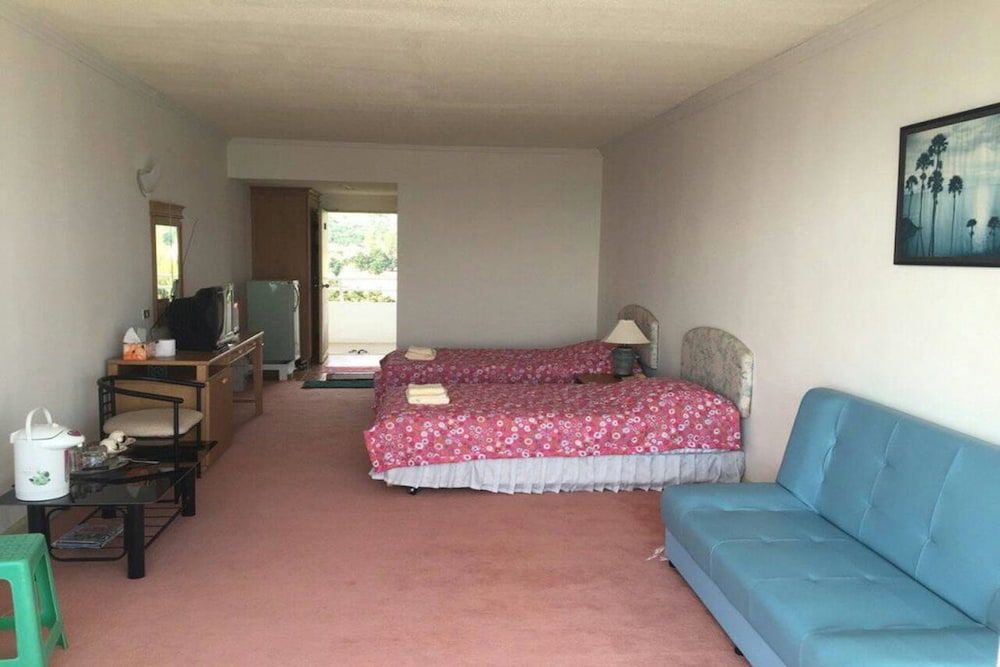 Milford Paradise - No.200 Basic Studio 5