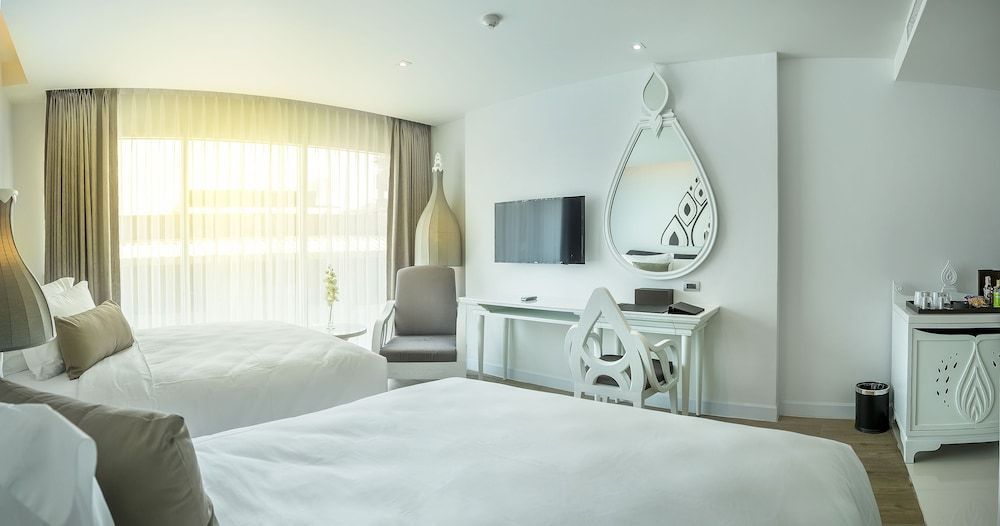 Anajak Bangkok Hotel Hollywood Twin Room 2