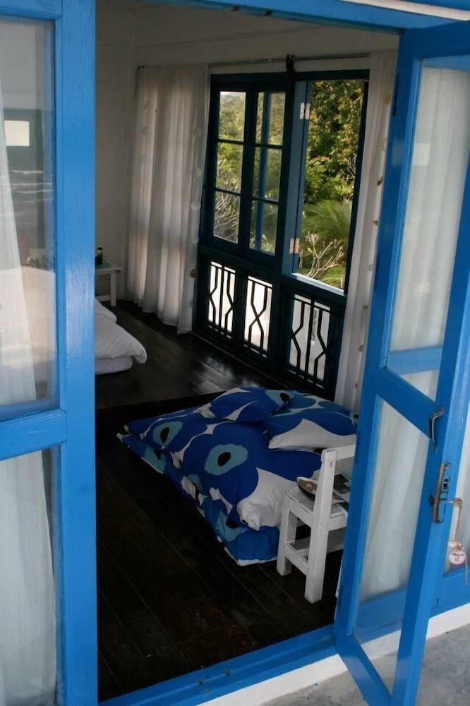 Hua Plee Lazy Beach Beach Front 2