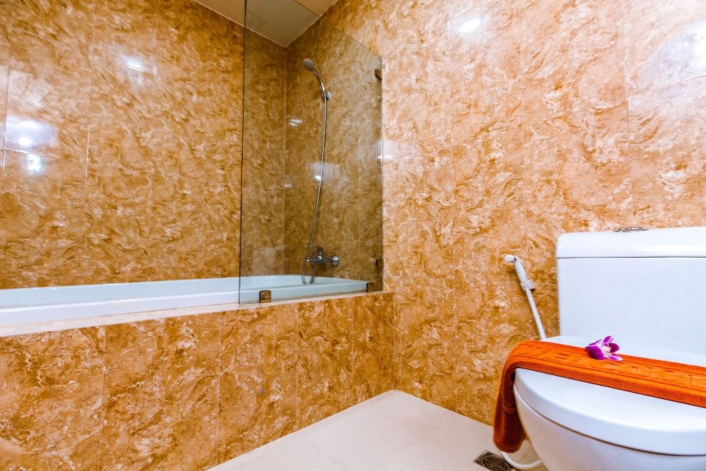 Airport Resort Phuket Standard Twin Room 8