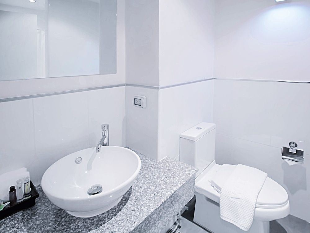 Fortune Riverview Hotel Chiang Khong Deluxe Double or Twin Room, River View 9