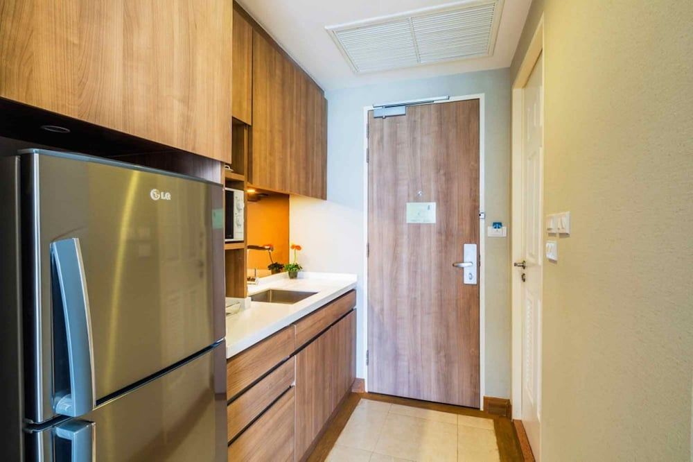 Pattana Sports Resort Hotel Grand Deluxe  King Bed 3