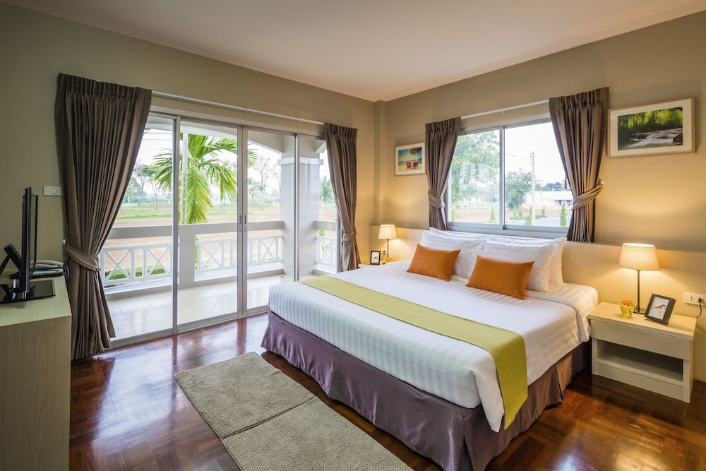 Three Bedrooms Villa C (6 persons)