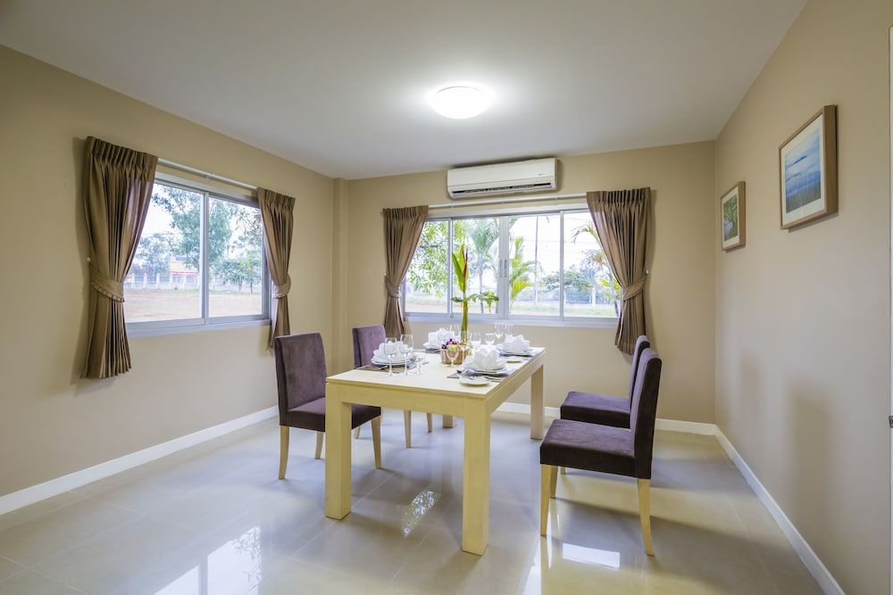 Three Bedrooms Villa C (6 persons)
