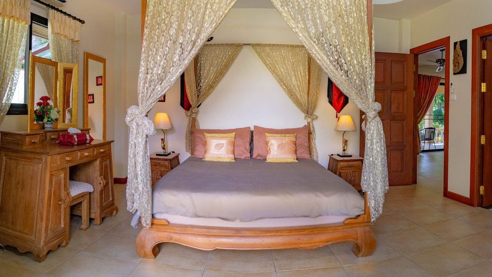 Coconut Paradise Villas Luxury Villa, 5 Bedrooms, Private Pool 5