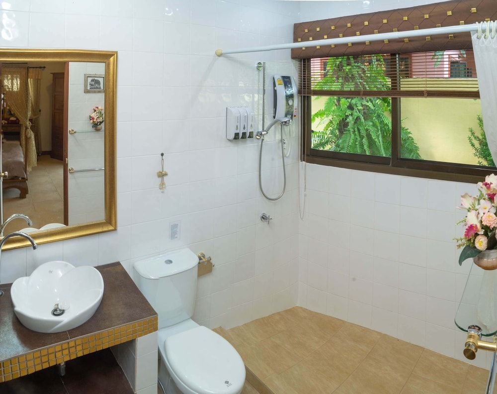 Coconut Paradise Villas Luxury Villa, 5 Bedrooms, Private Pool 21