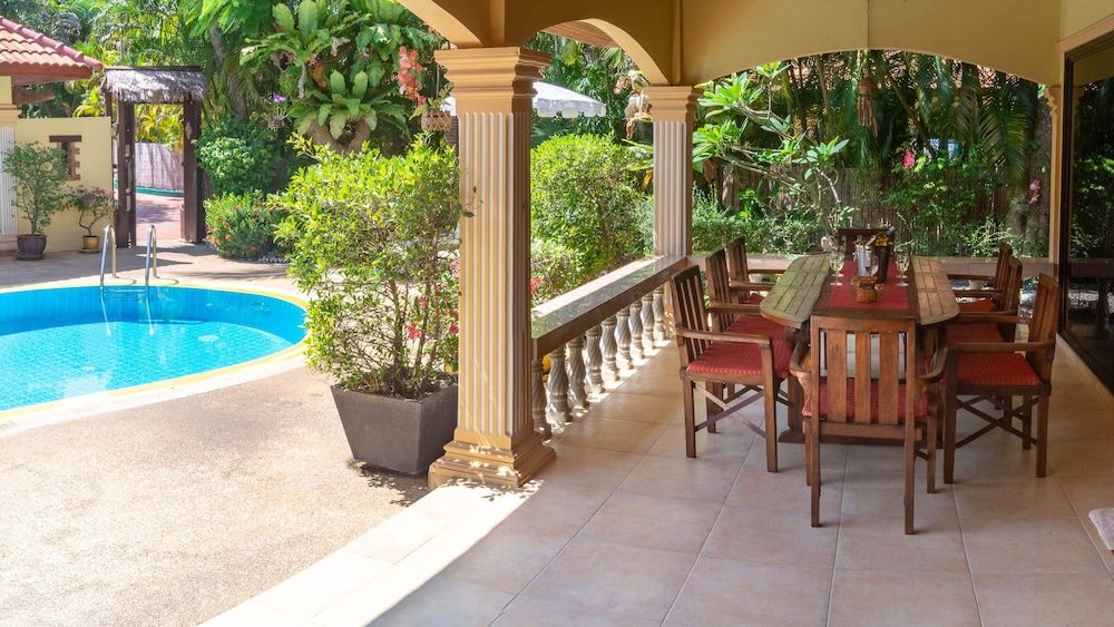 Coconut Paradise Villas Luxury Villa, 5 Bedrooms, Private Pool 17