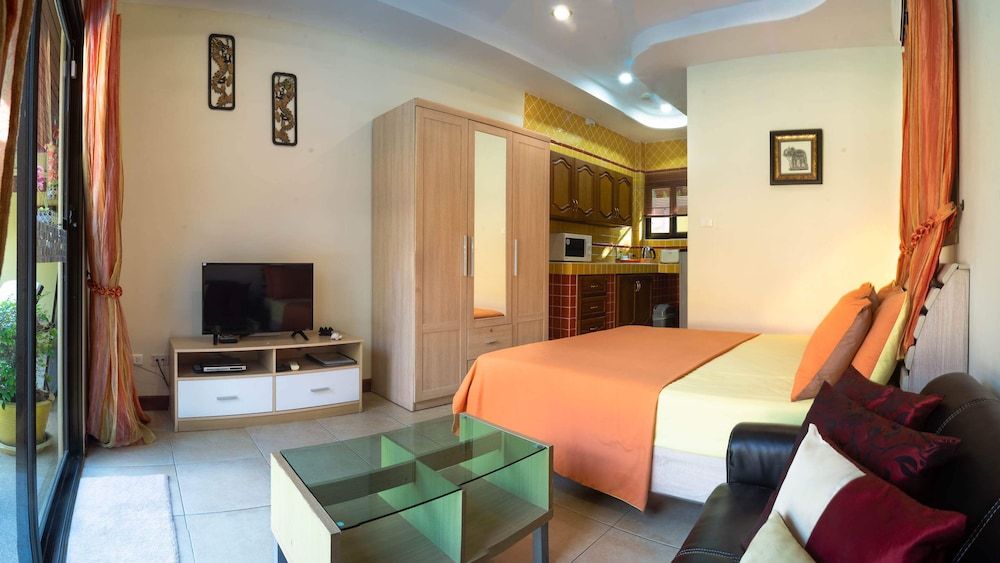 Coconut Paradise Villas Luxury Villa, 5 Bedrooms, Private Pool 8