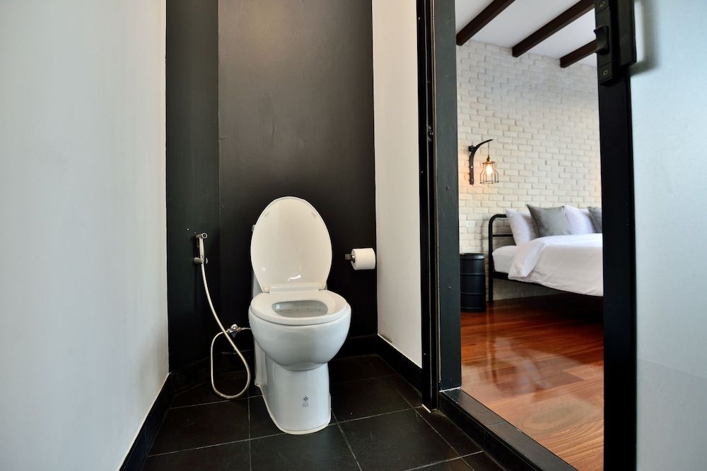 The Rommanee Classic Guesthouse Deluxe Double Room 13