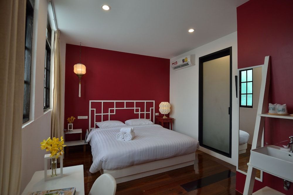 The Rommanee Classic Guesthouse Deluxe Double Room 4