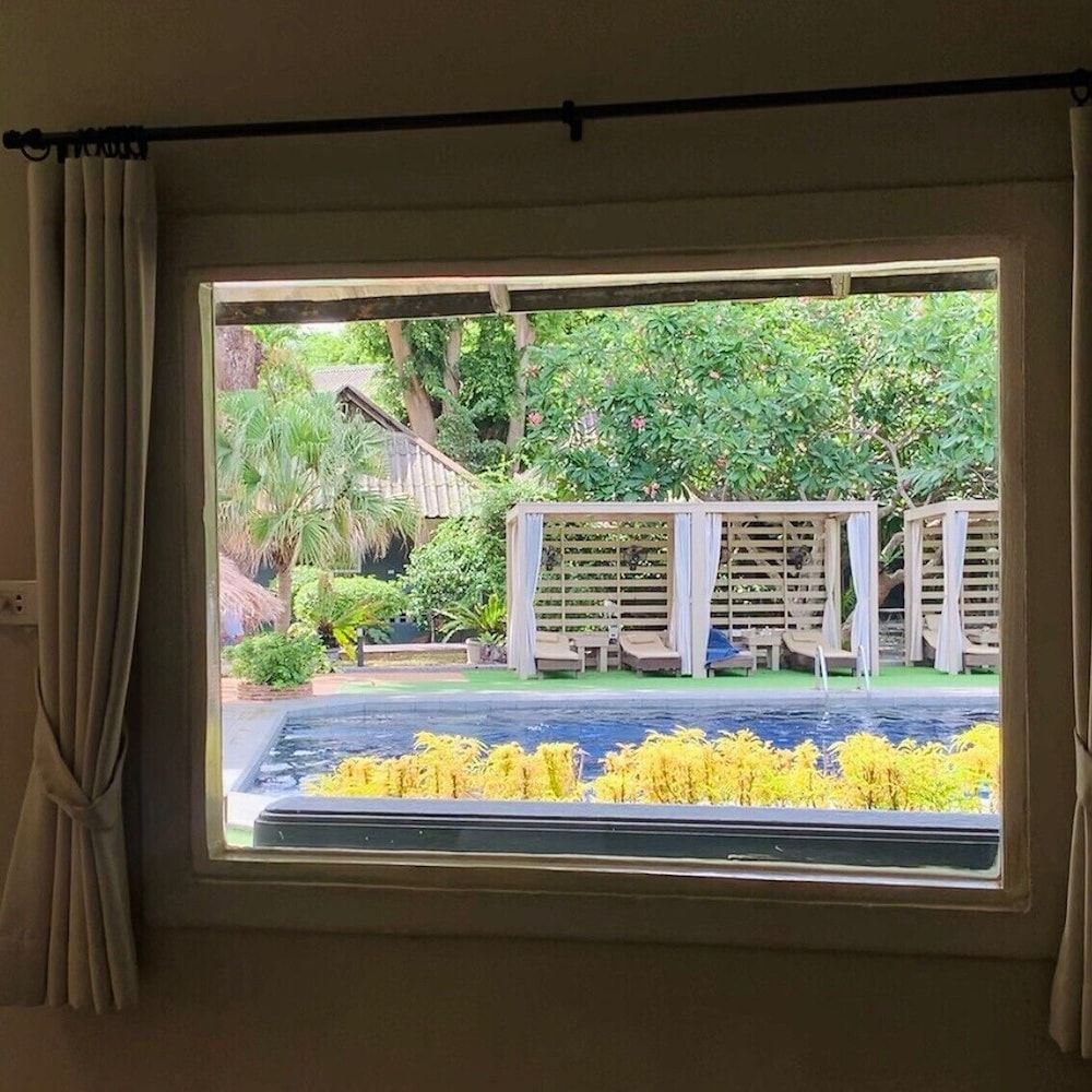 undefined Let's Hyde Pattaya Resort & Villas 9