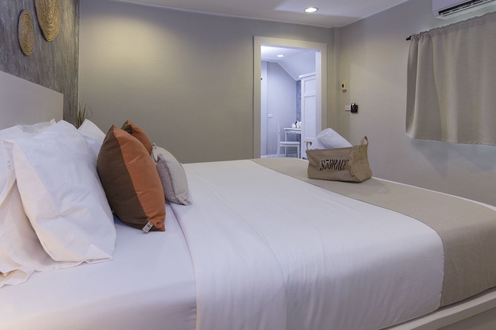 Let's Hyde Pattaya Resort & Villas Gardenside Villa 2