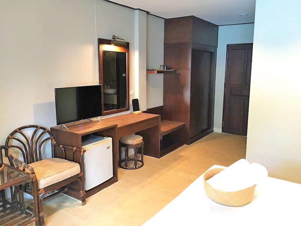 Let's Hyde Pattaya Resort & Villas Standard ROH Garden 10