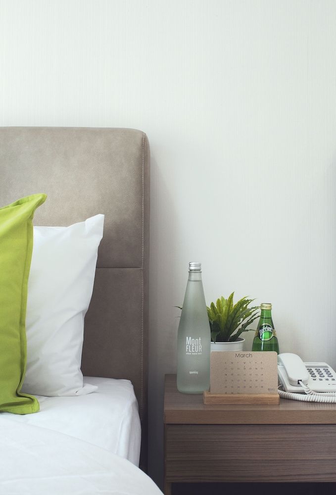 undefined Boone Place 4