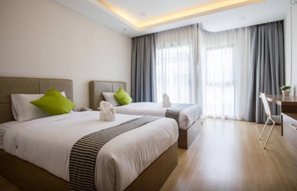 undefined Boone Place 8