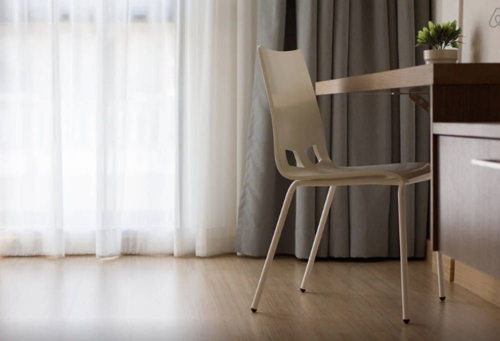 Boone Place Deluxe Double Room, 1 King Bed, City View 10