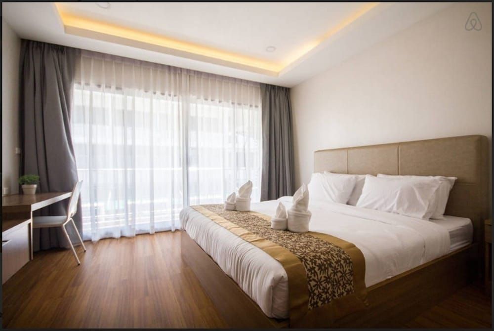 Boone Place Deluxe Double Room, 1 King Bed, City View 6