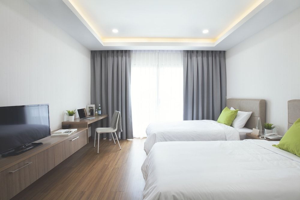 undefined Boone Place 5