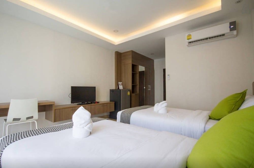 undefined Boone Place 6