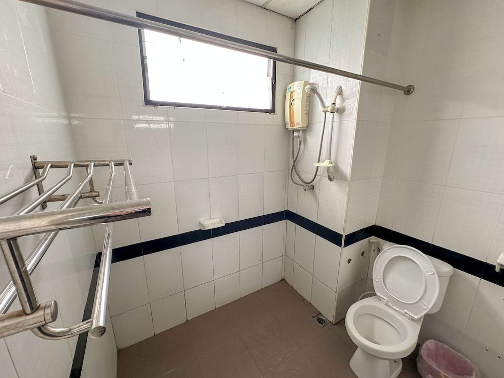 Baiboon Grand Hotel Standard Double Room 7