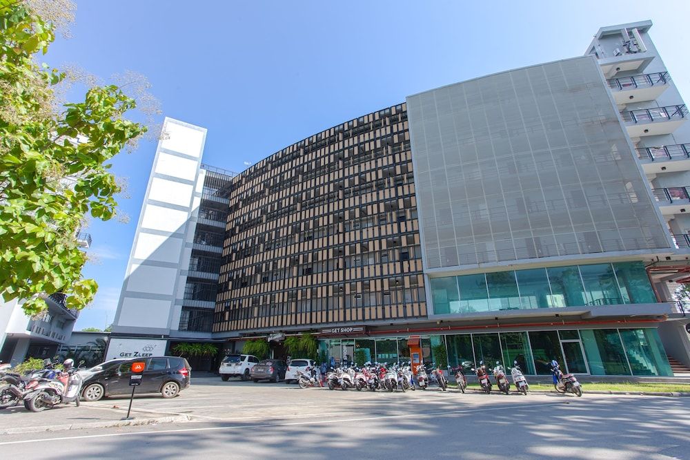 undefined Get Zleep Premium Budget Hotel 2