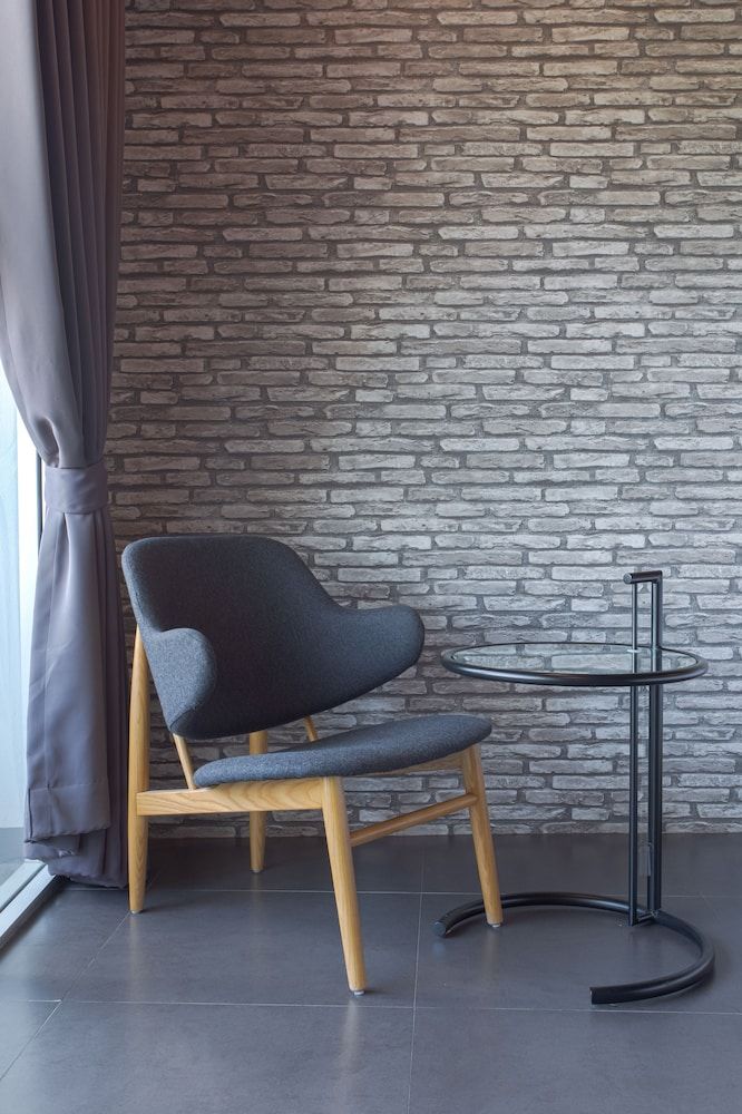 Get Zleep Premium Budget Hotel Standard Loft (Twin Bed) 18