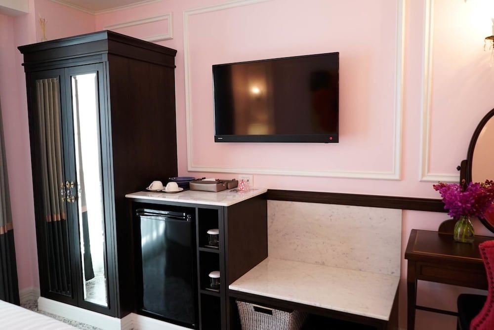 undefined Sara's Hotel 3