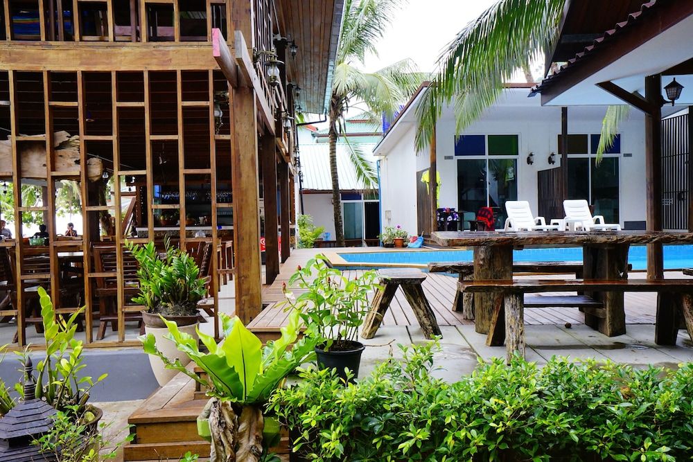 undefined Apple Beachfront Resort 3