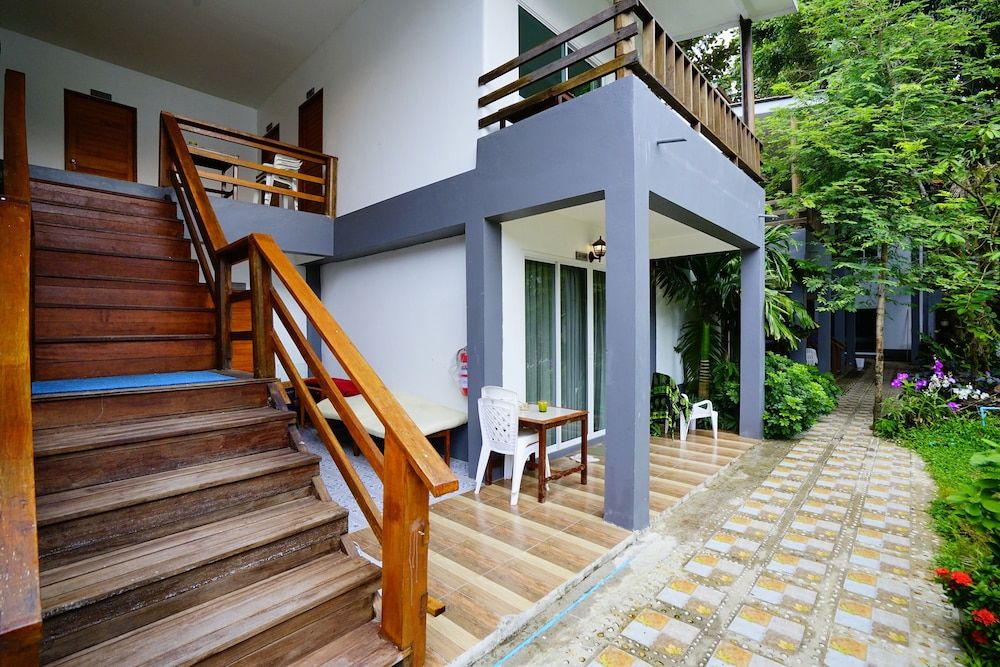 undefined Apple Beachfront Resort 5