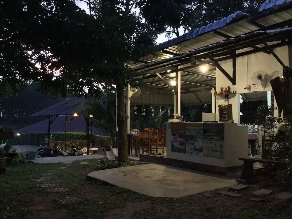 undefined Baan Aunrak Koh Chang 6